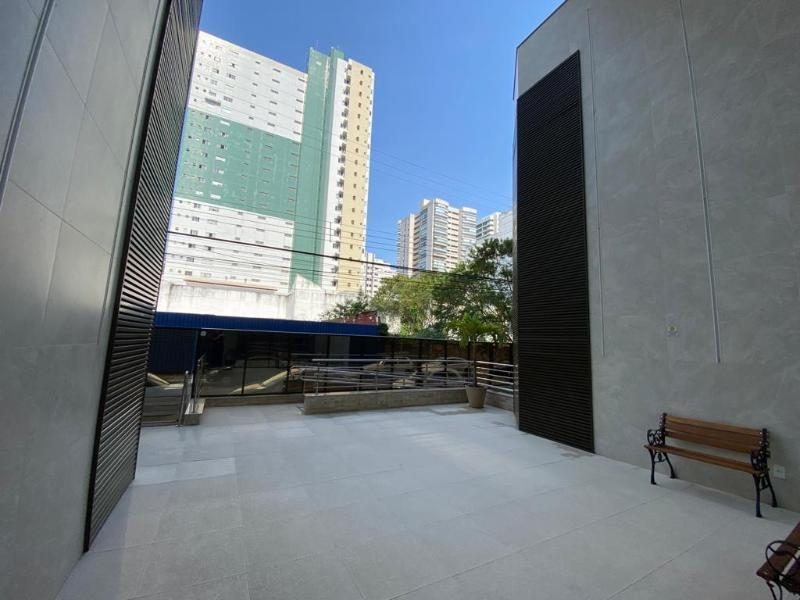 Lindo e Amplo 3 Quartos, sendo 1 suíte e espaço para Closet, 2 Vagas.